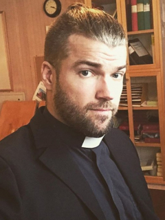 Sacerdote sueco.