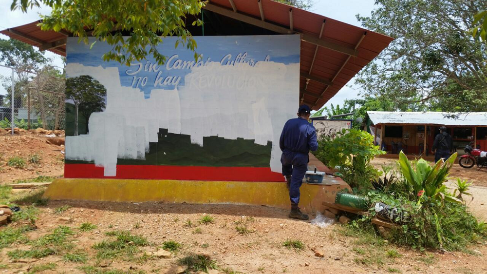 Mural pintado de 'Santrich'