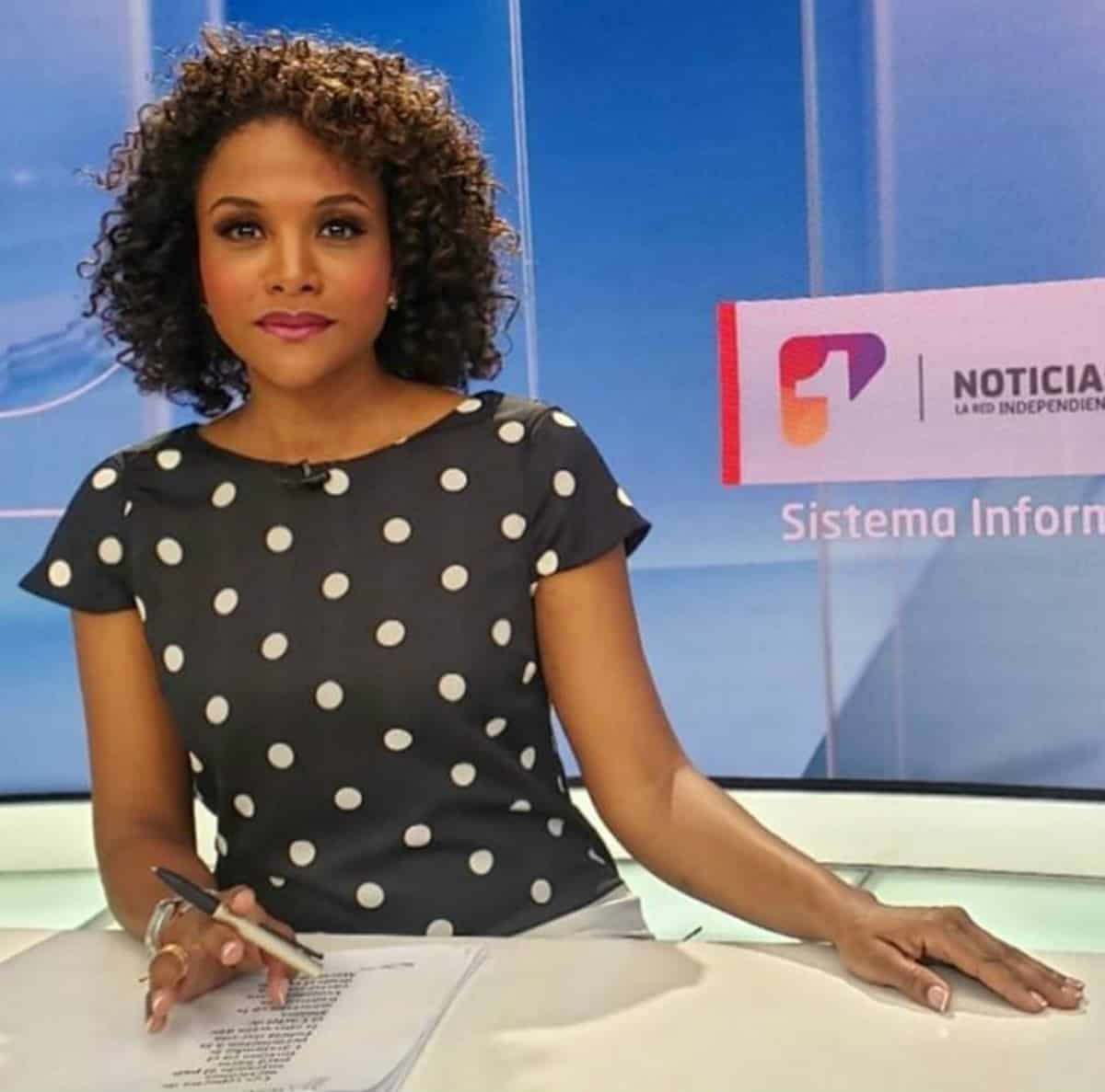 Mábel Lara, presentadora de Noticias Uno