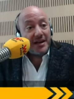 Julio Sánchez y Daniel Samper, periodistas, y Esperanza Gómez, actriz porno.