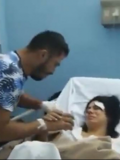 Pedida de mano de Colombianos en clínica de Cuba