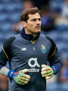 Íker Casillas y Wuilker Faríñez