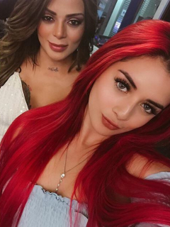 Marbelle, cantante, y su hija Rafaella.