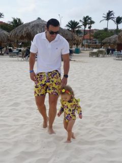 Juan Diego Alvira, presentador, con su hija María del Mar.