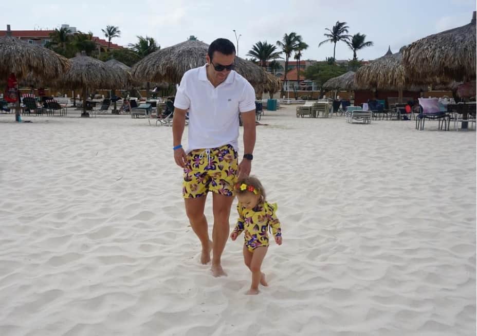 Juan Diego Alvira, presentador, con su hija María del Mar.