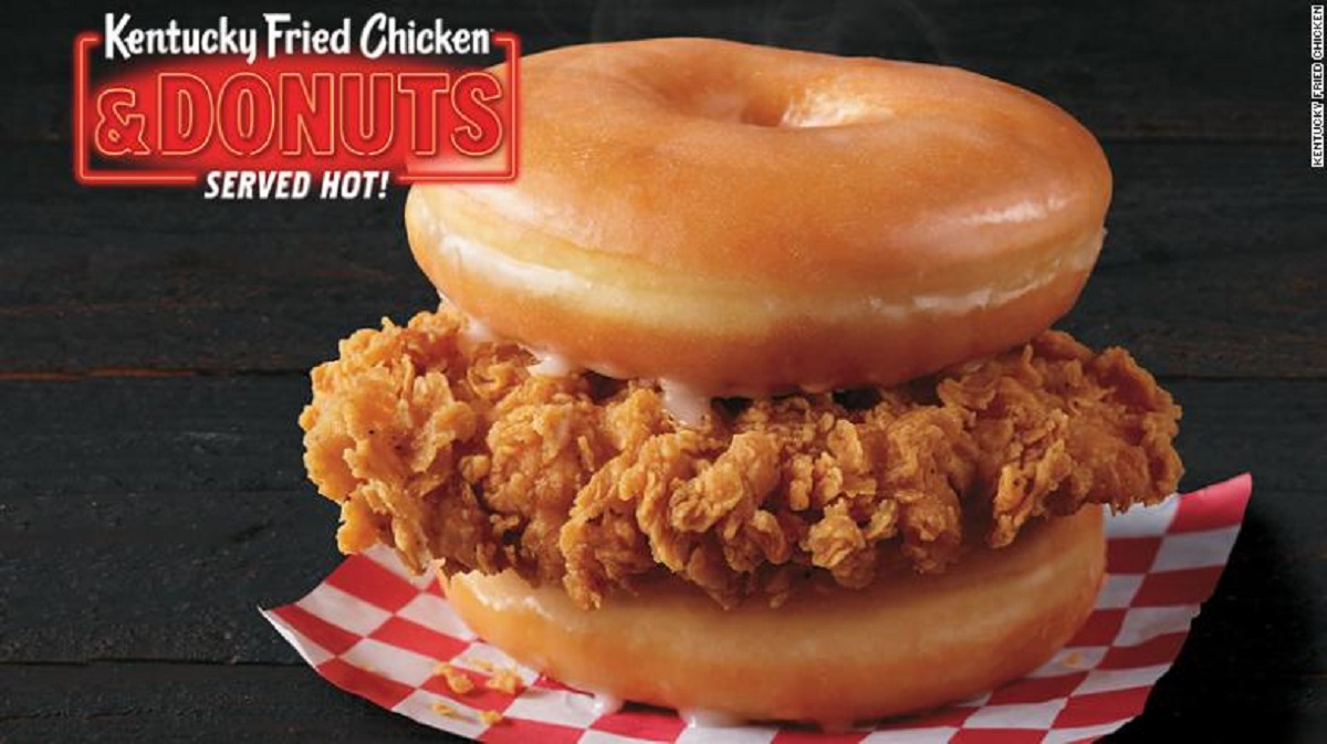 Sándwich de pollo y donas