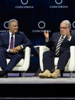 Iván Duque con Howard Buffett