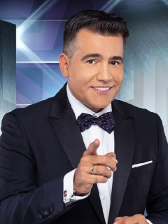 Carlos Calero, presentador, y César Escola, jurado de 'Yo me llamo'.