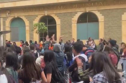 Manifestantes en la Universidad Distrital.