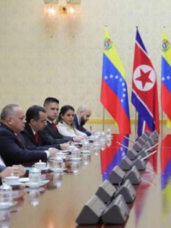 Diosdado Cabello reunido con comitiva de Corea del Norte