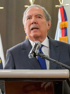 Ministro de Defensa, Guillermo Botero