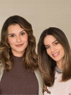 La presentadora María Clara Rodríguez con la actriz Manuela González y su colega Carolina Cruz.