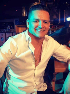 Luis Cueto, cantante de vallenato.