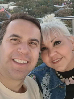 'Polilla' y 'la Gorda' Fabiola, humoristas, y su perro Uldarico.