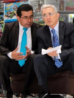 Jorge Cortés Álvarez y Álvaro Uribe Vélez
