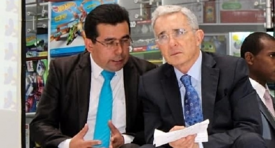 Jorge Cortés Álvarez y Álvaro Uribe Vélez