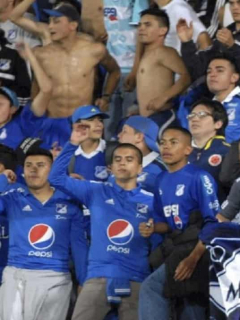 Hinchas Millonarios y América