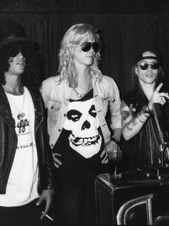 Slash, Duff McKagan, Axl Rose e Izzy Stradlin