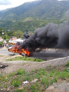 Incendio de bus en Bucaramanga