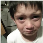 Niño llorando.