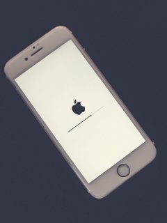 iPhone actualizándose