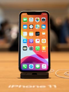 iPhone 11
