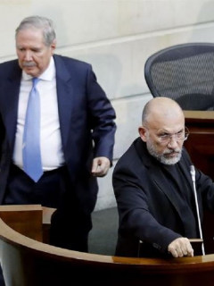Debate en contra de Mindefensa
