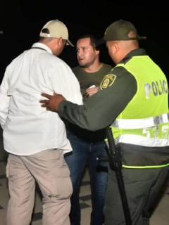 Jesús Blanquicet abordado por seguridad de Duque