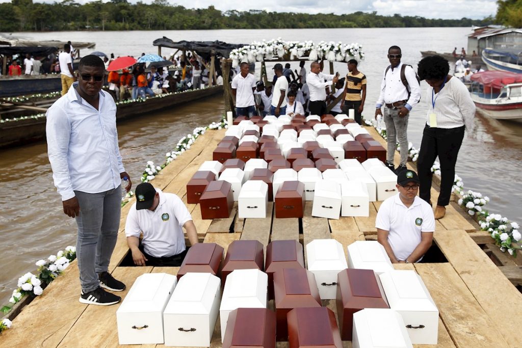 Bojayá recibe restos de víctimas de masacre de 2002