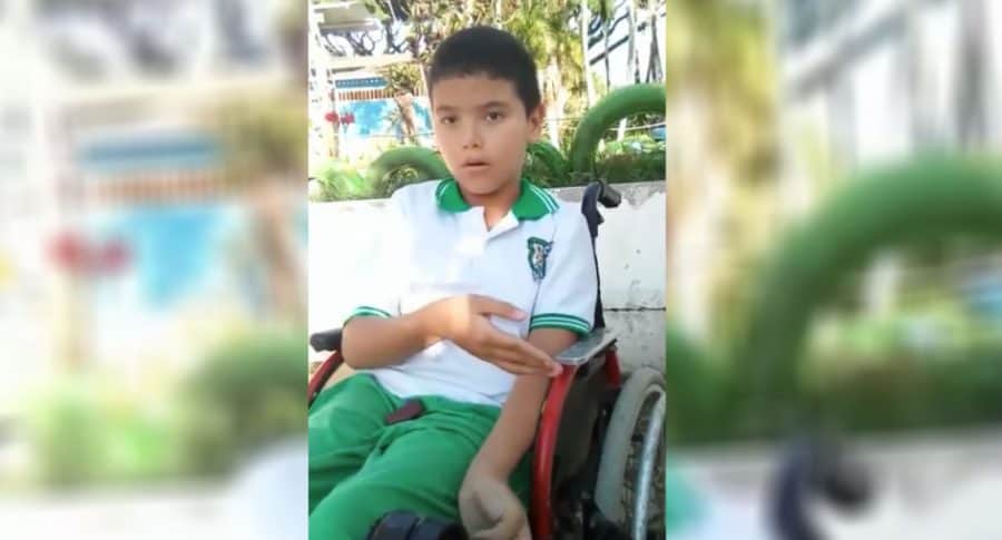 Niño con parálisis cerebral.