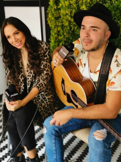 Carolina Núñez y Carlos Montaño, Siam
