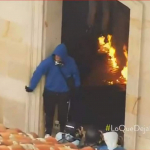 Encapuchado en Alcaldía de Bogotá