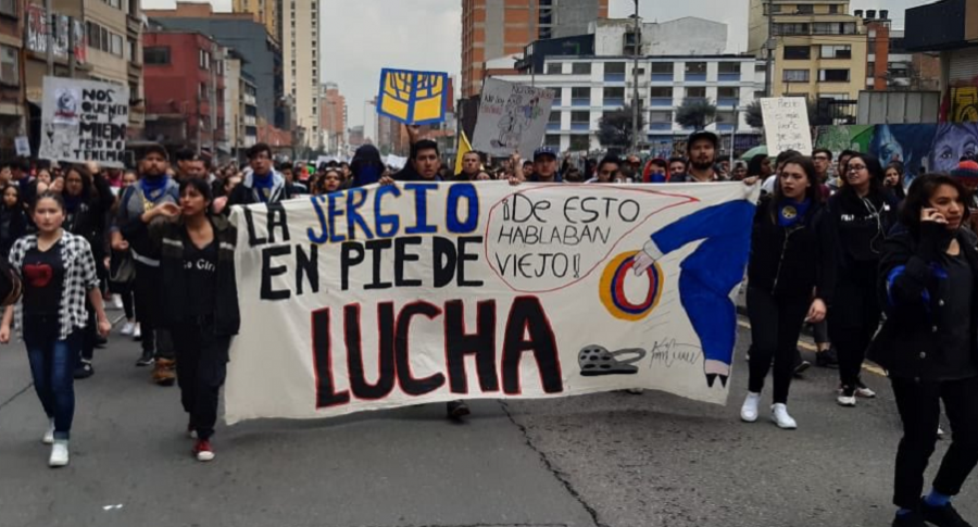 Estudiantes de la Universidad Sergio Arboleda manifestando