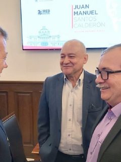 Juan Manuel Santos y 'Timochenko'