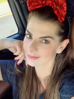 Carolina Cruz, presentadora.