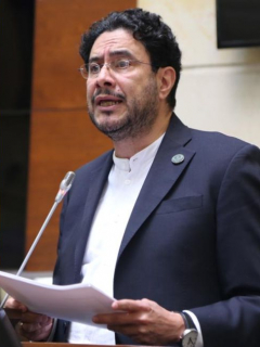 Carlos Felipe Mejía e Iván Cepeda