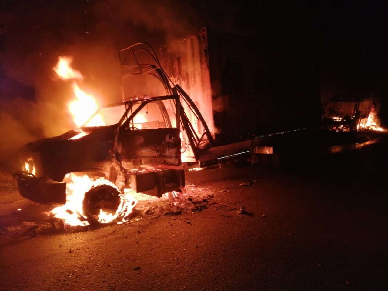 Camión incinerado por el ELN