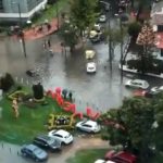 Carros inundados