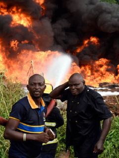 Incendio en Nigeria