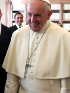 Papa Francisco y María Juliana Ruiz