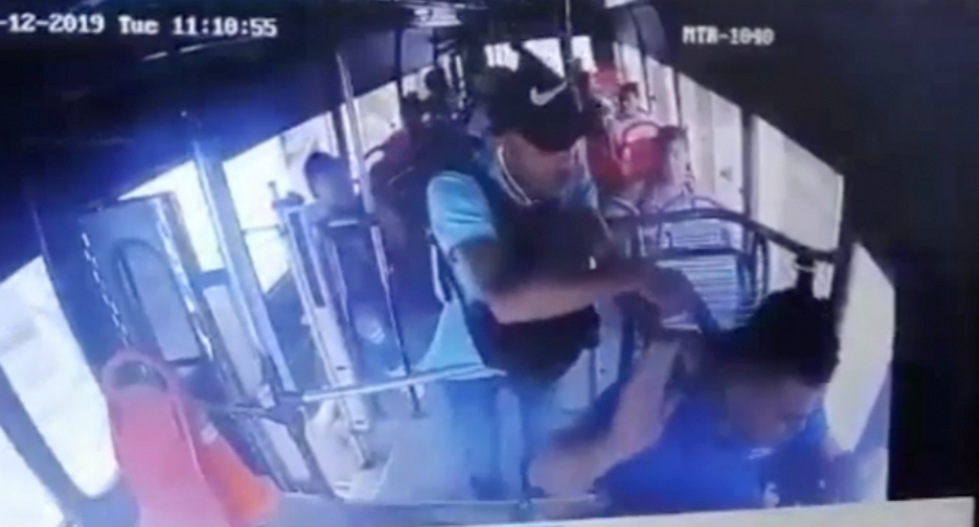 Ladrón en bus de Barranquilla.