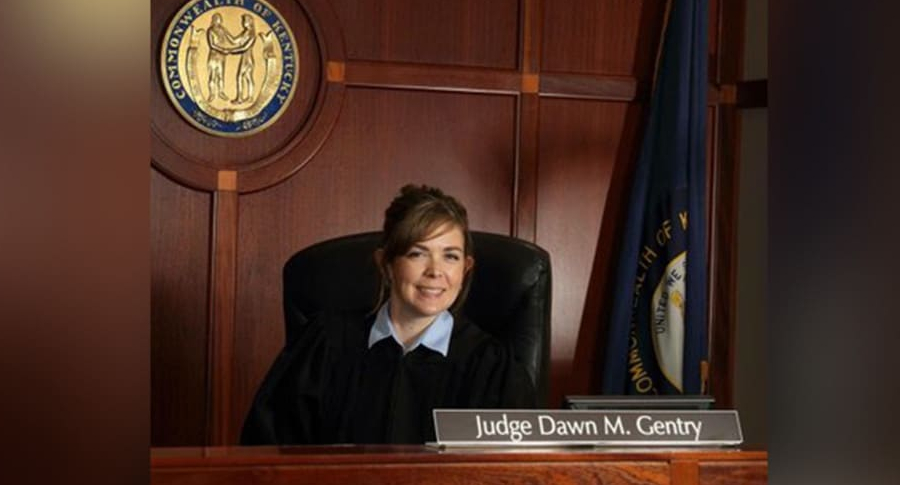 jueza Dawn Gentry