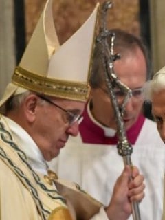 Papa Francisco y Benedicto XVI