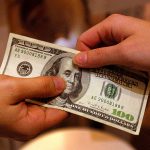 Dólar.