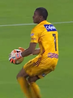 Wuilker Fariñez ante Alianza Lima