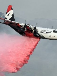 Avión C-130 Hércules de la compañía canadiense Coulson Aviation