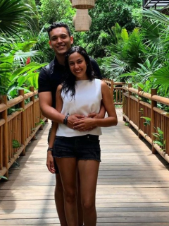 Ana María Estupiñán, actriz, y su esposo Mattias Bylin, piloto.