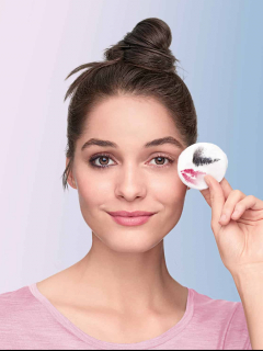 Mujer en tratamiento de belleza