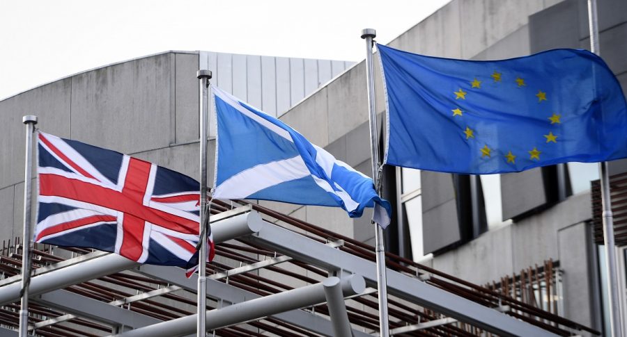 Banderas del Reino Unido, Escocia y la Unión Europea