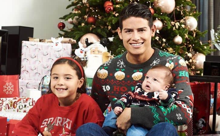 James Rodríguez y sus dos hijos